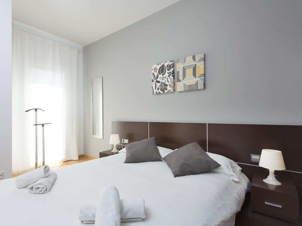 Rentbcn Rambla Catalunya Apartamento *
