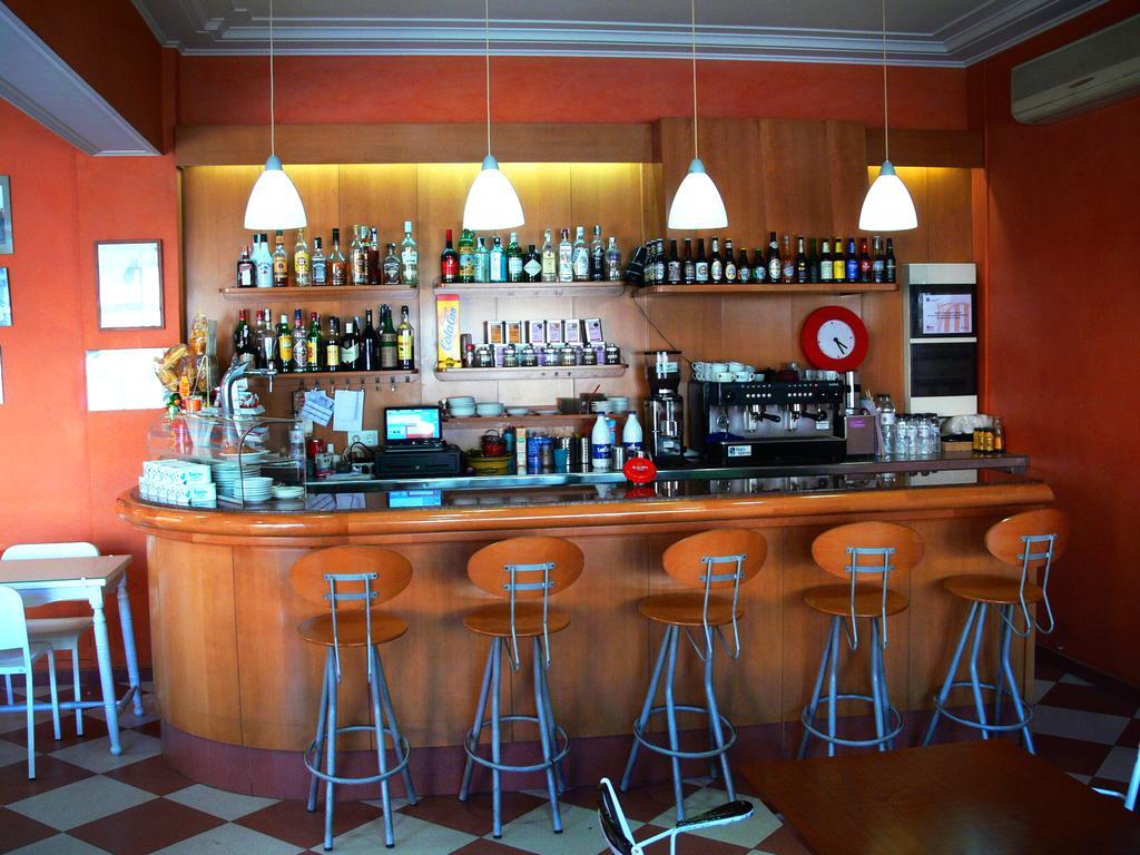 La Fonda Llobera Pensión 2*