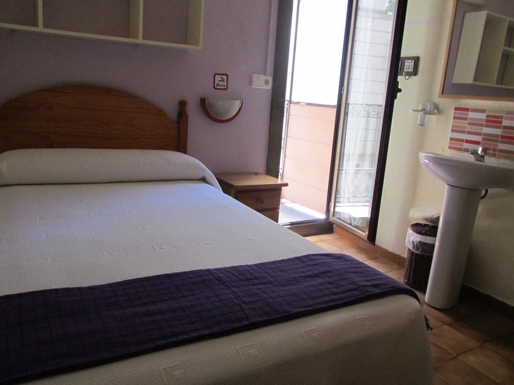 Guest house Alamar *