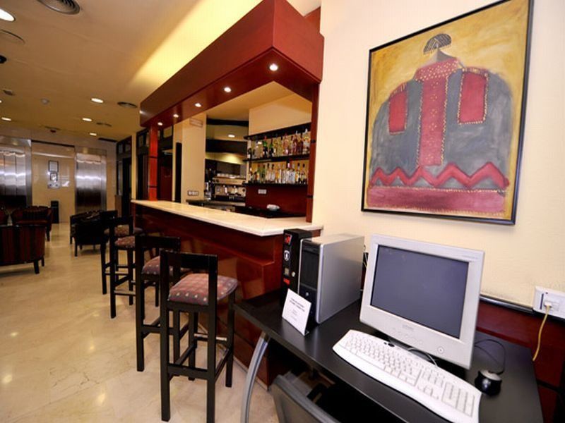 Glories Hotel 3*