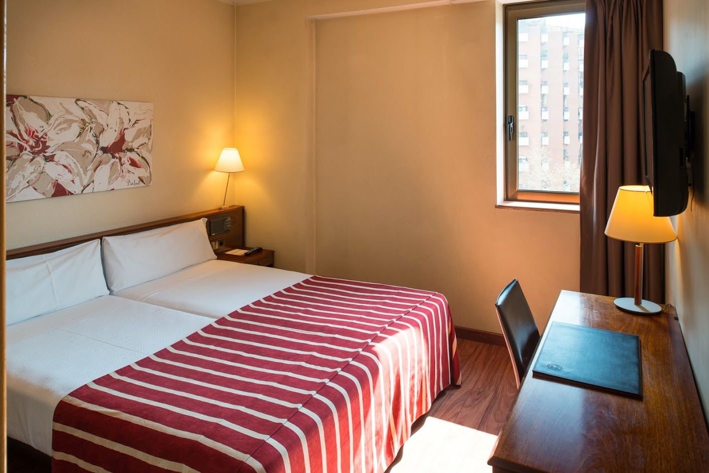 Hotel Catalonia Roma 3*