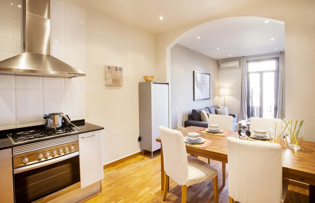 & Deco Viladomat Apartment *