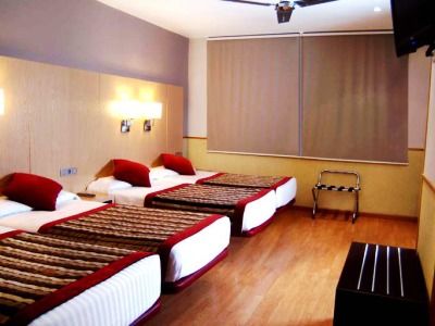 Yomo Bcn Port 2*