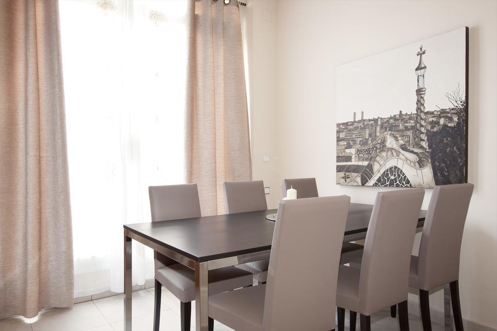 Alcam Borrell Big Apartment