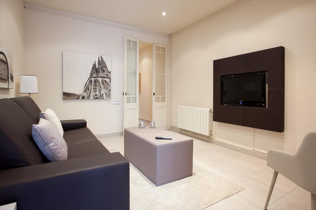 Alcam Borrell Big Apartment *