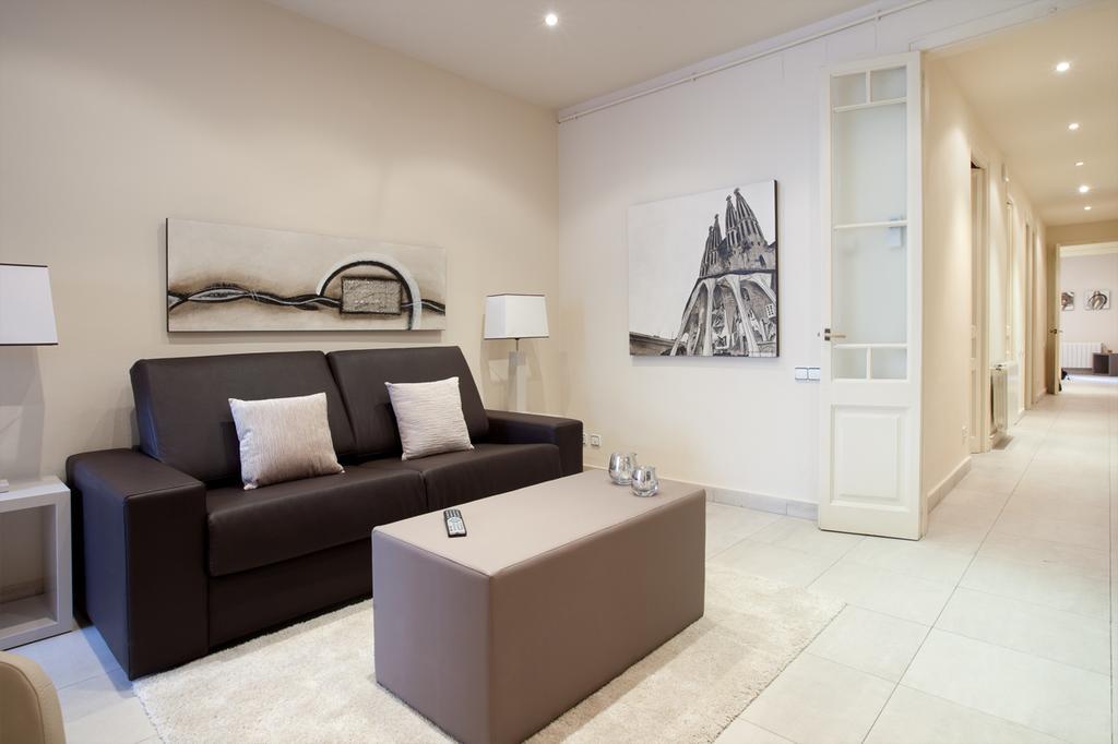 Alcam Borrell Big Apartment Barcelona