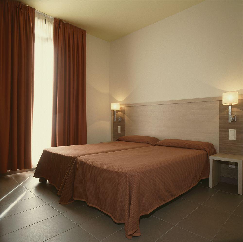 Residencia Erasmus Gracia Apartment Barcelona