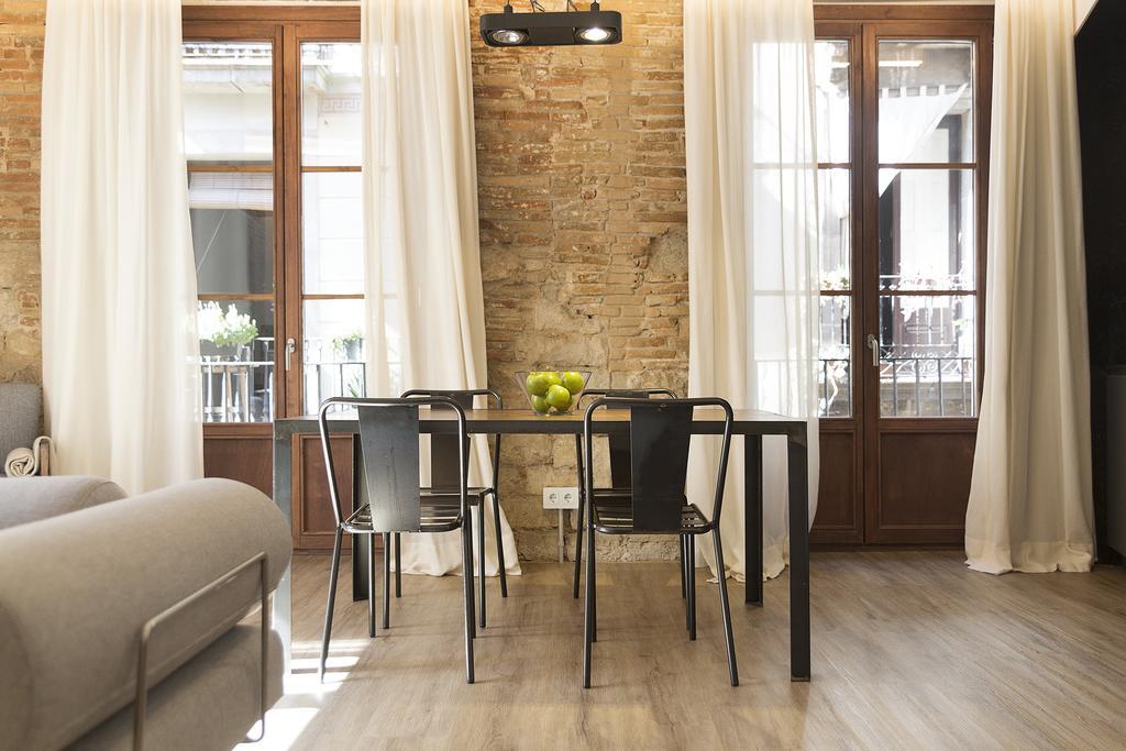 Deco Barcelona-born Apt. Apartment