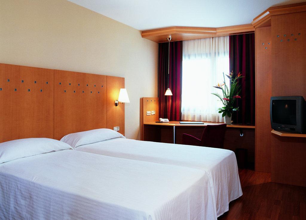 Catalonia La Maquinista Hotel 4*