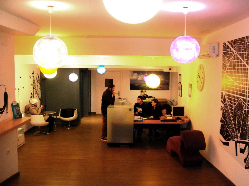 Bypillow House