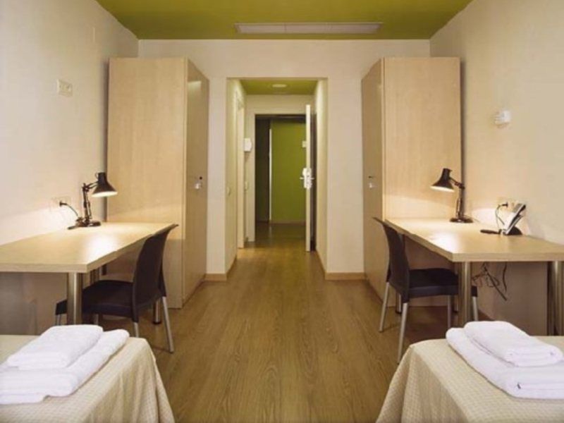 Residencia Erasmus Gracia Apartment *