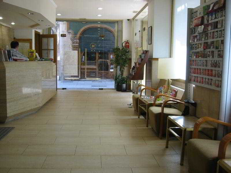 Hotel Comercio *