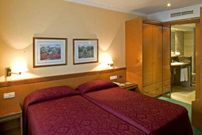 Apartahotel Acacia