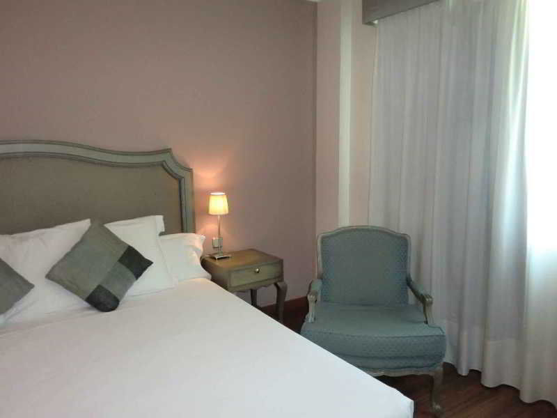 Arenas Atiram 4* Barcelona