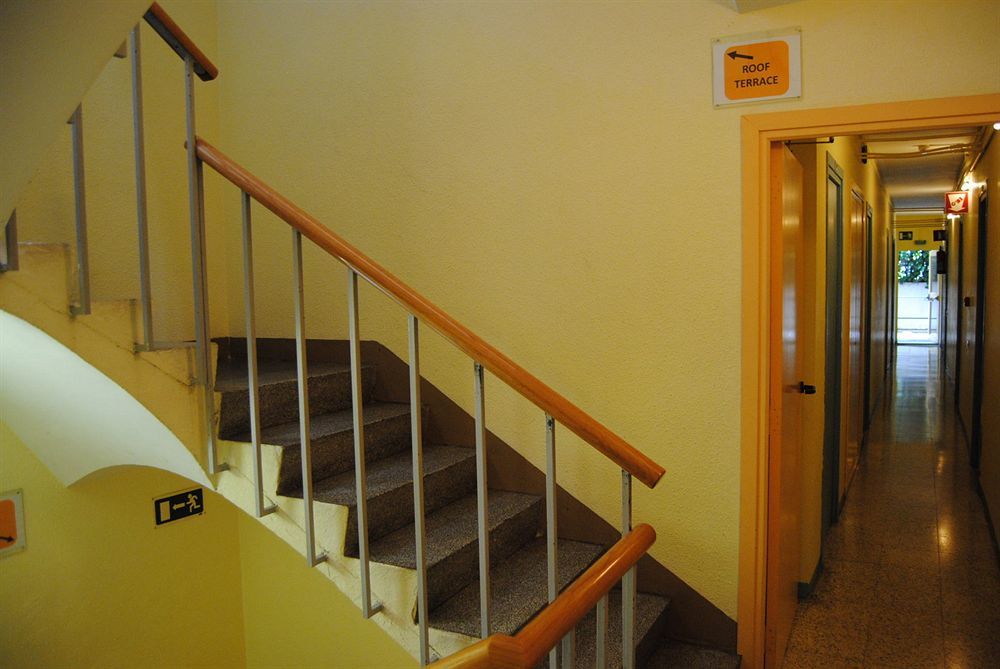 Hostal Residencia Albergue Studio Barcelona