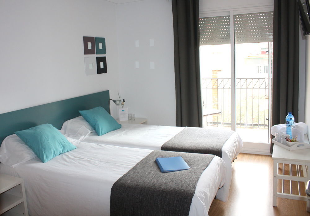 Bypillow House *