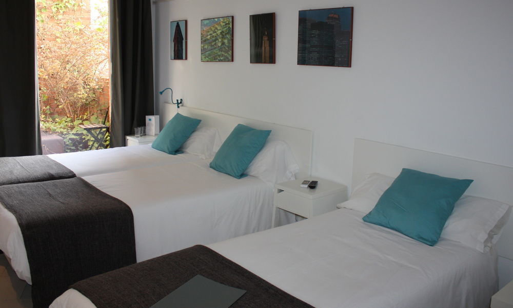 Bypillow House