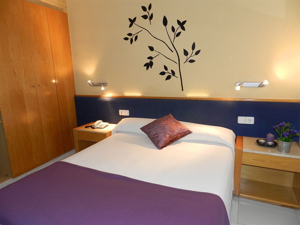 Hotel Travessera Barcelona
