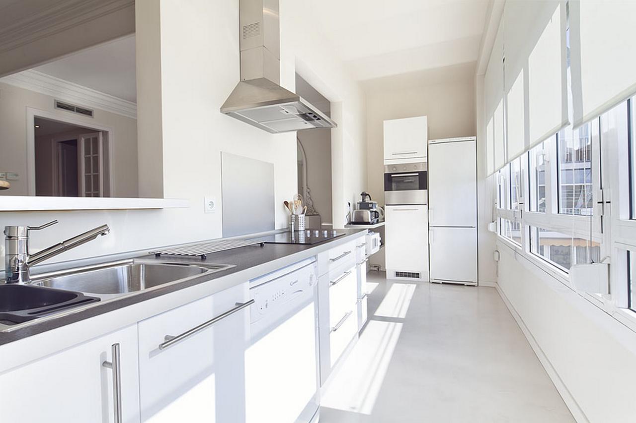 And Spacious Family Apartment Barcelona