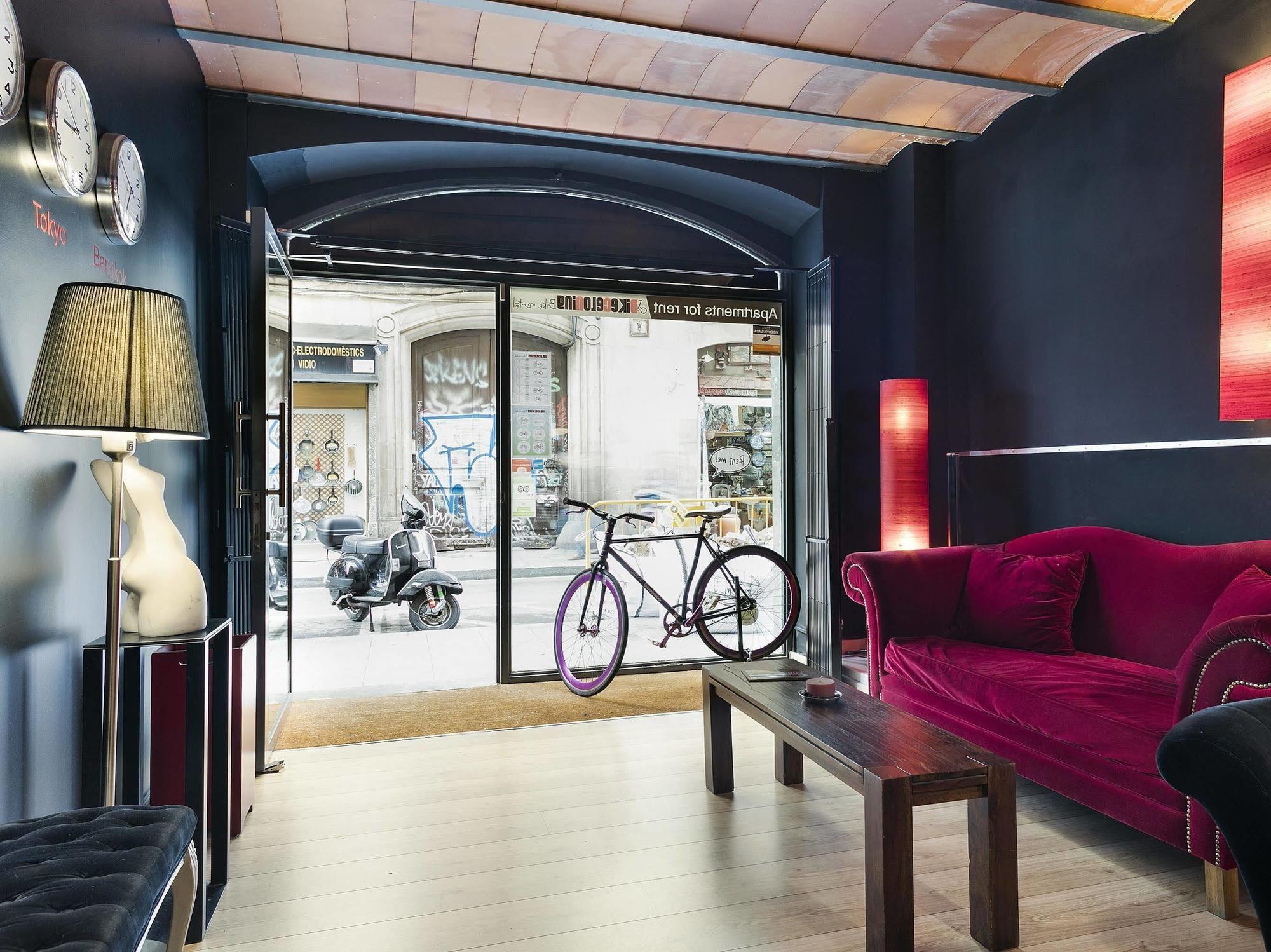 Ramblas Building - Feel At