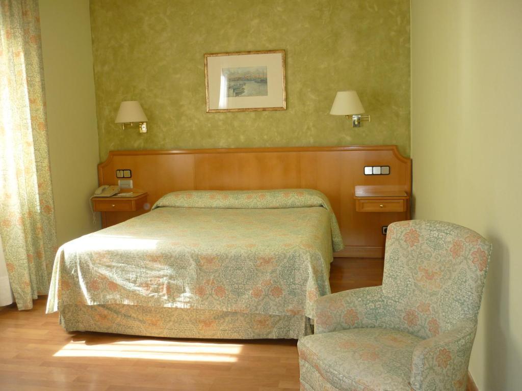 Regencia Colón Hotel