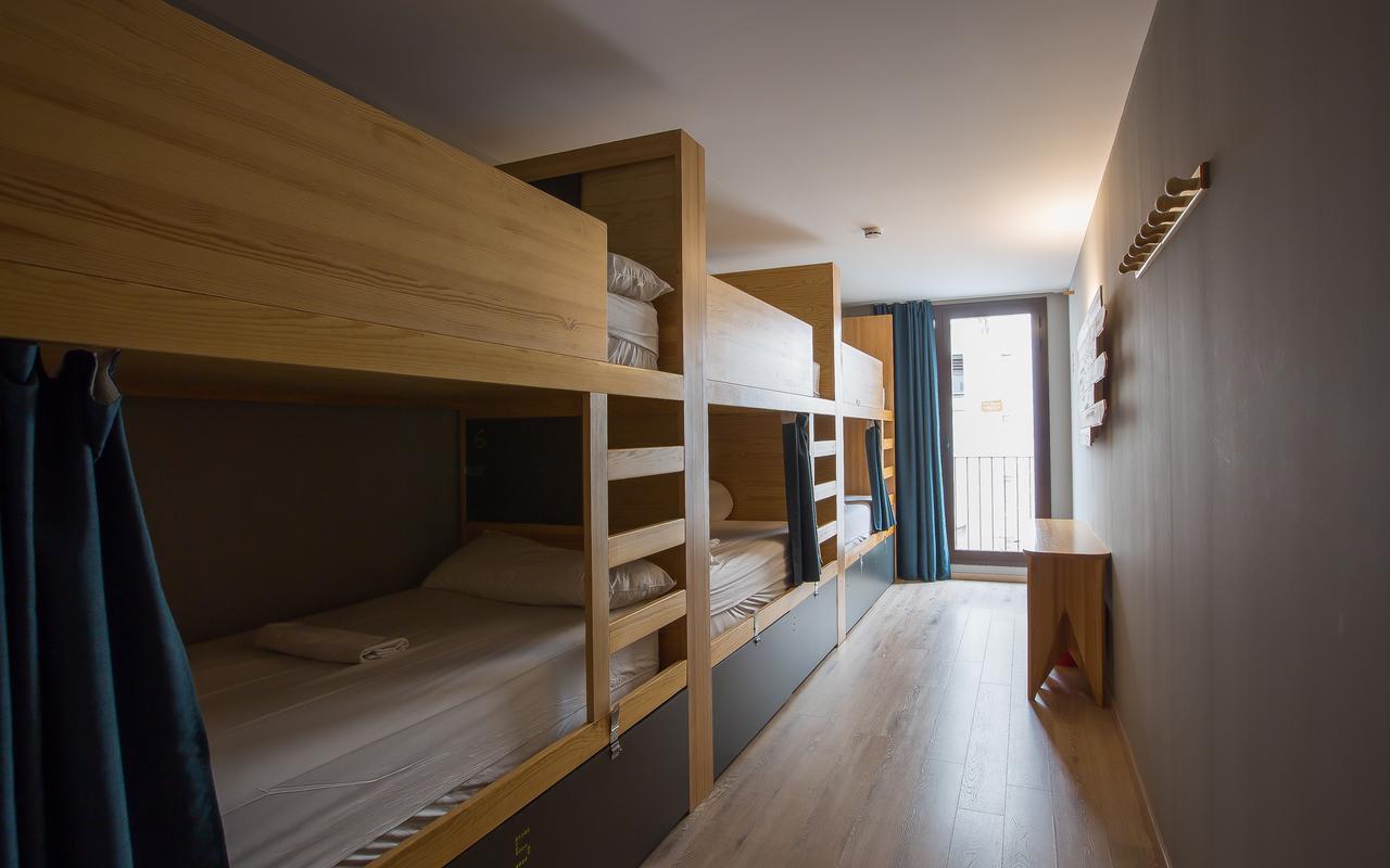 Yeah Hostal *