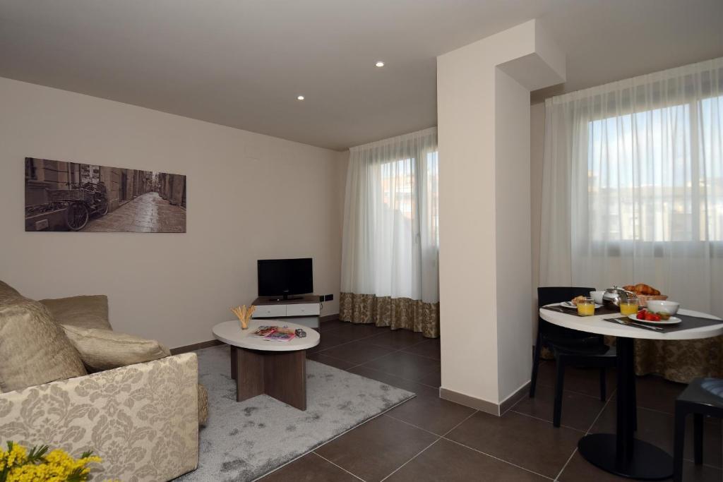 Pierre & Sants Apartment *