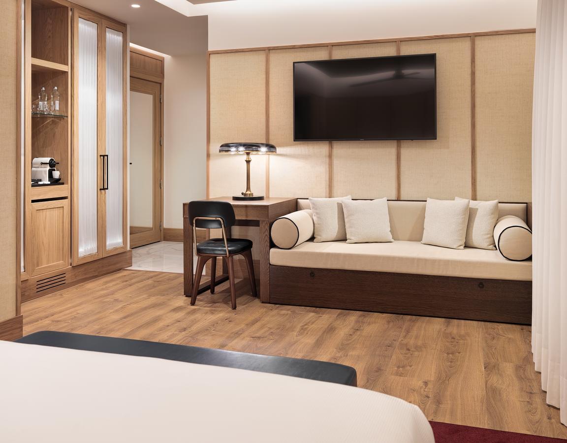 Hotel H10 Madison 4* Sup