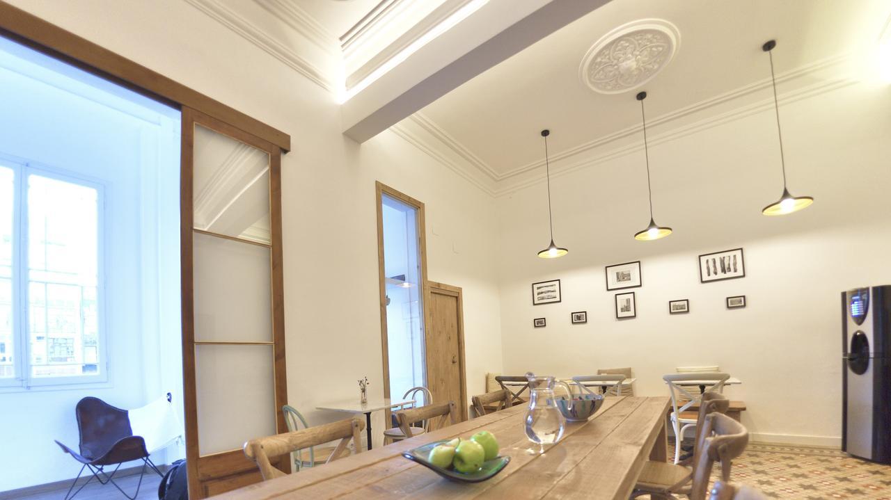 Girona Guest house 2*