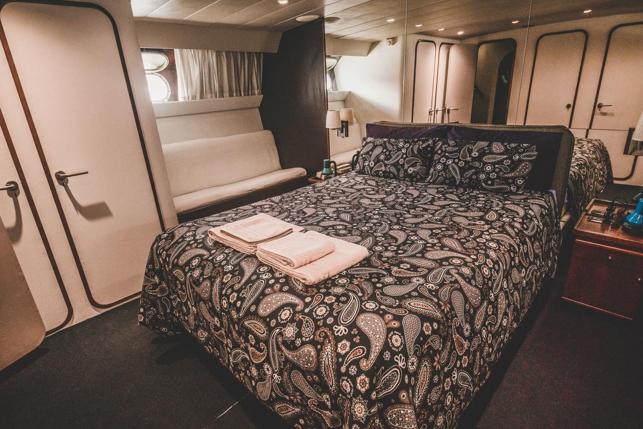 Motor Yacht Boatel * Barcelona