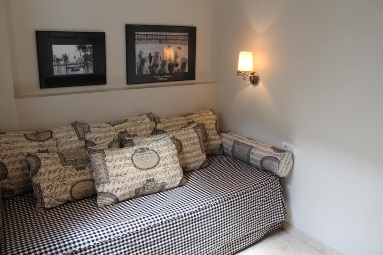 St. Jordi Comtal Apartment