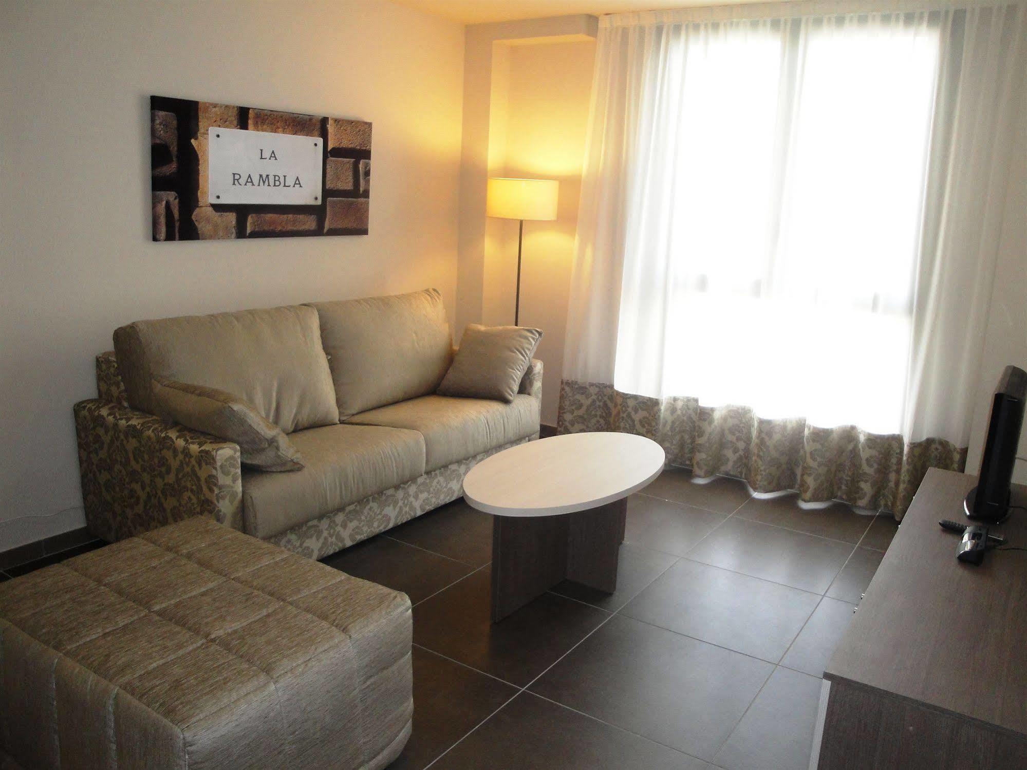 Pierre & Sants Apartment