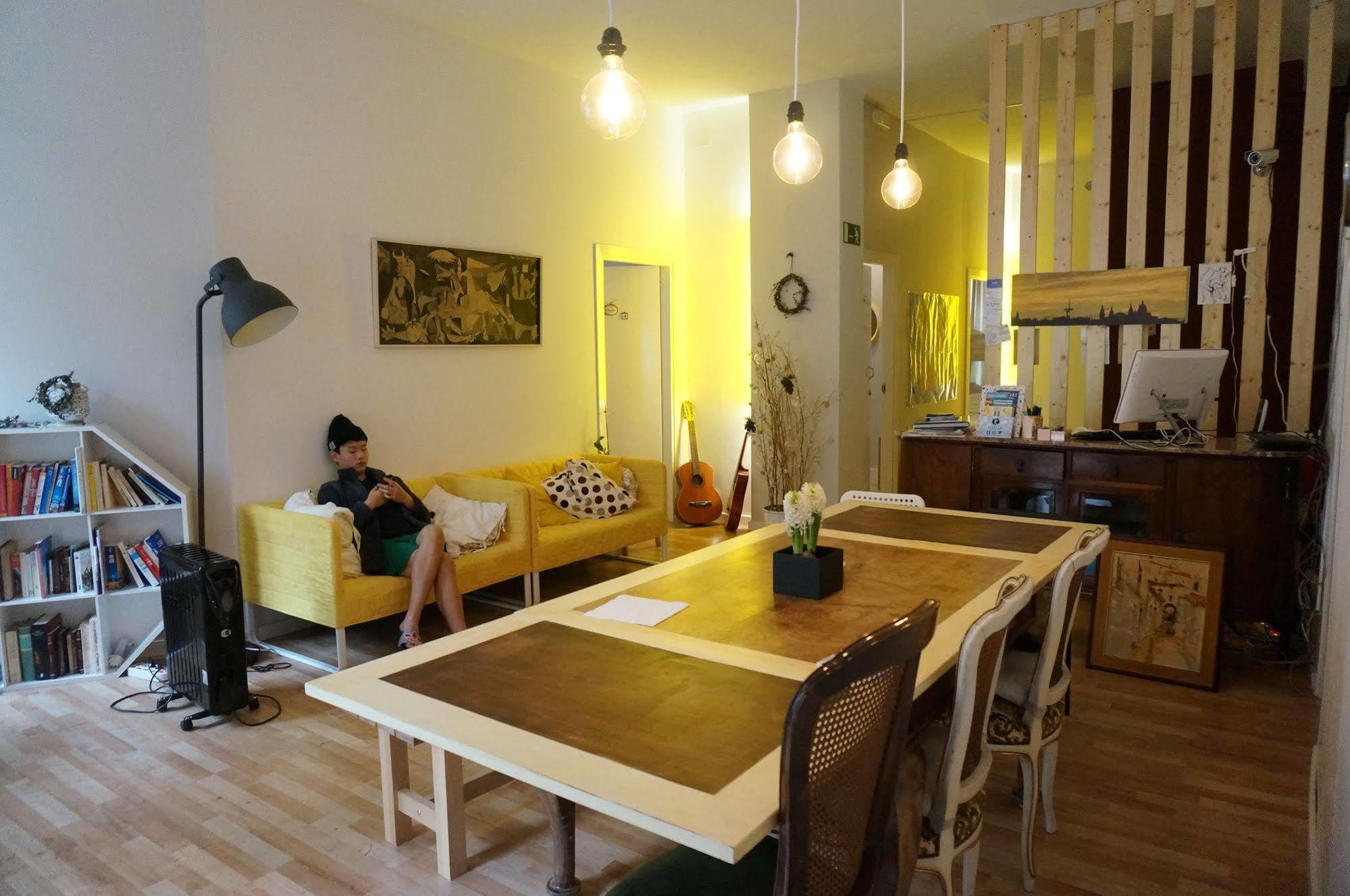 Camino Hostel *