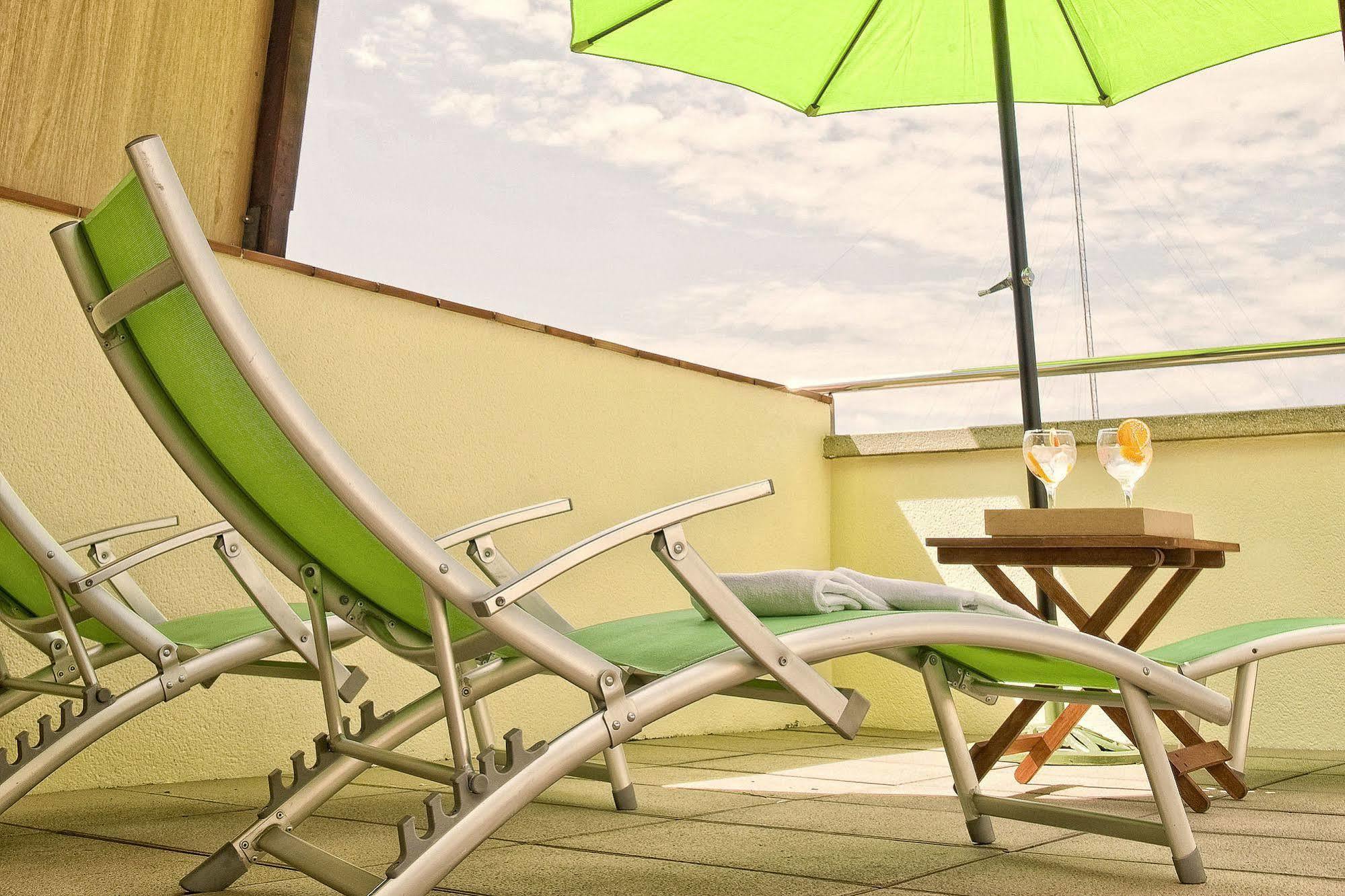 Acacia Apartahotel 4*