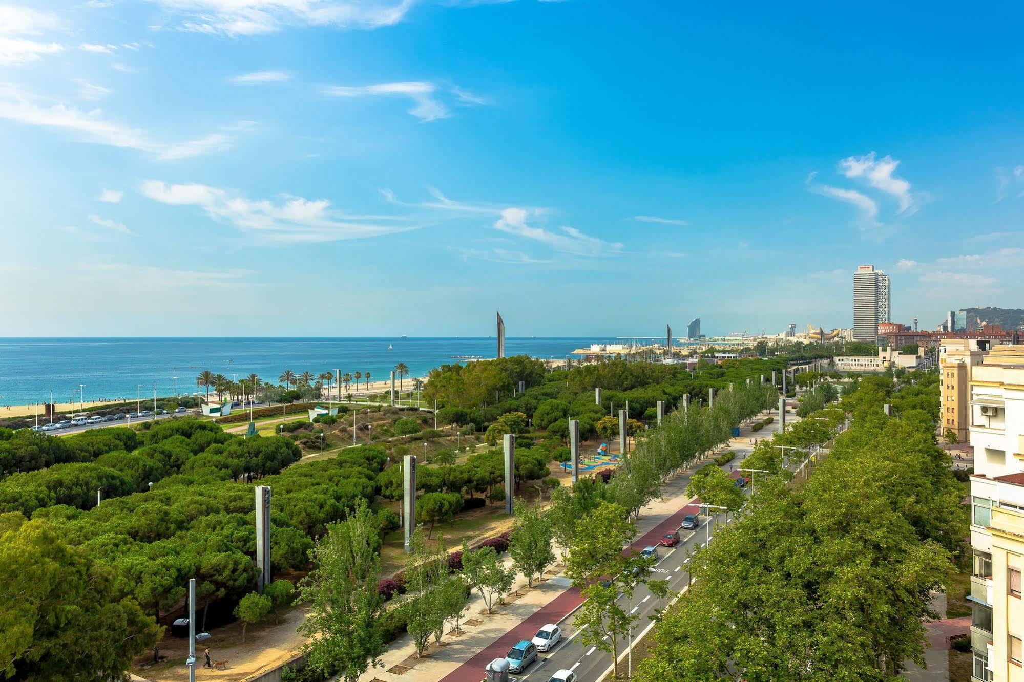Urban District - Rambla & Pool *