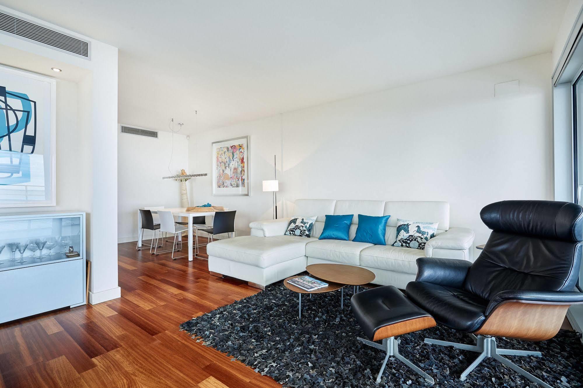 Urban District - Rambla & Pool * Barcelona