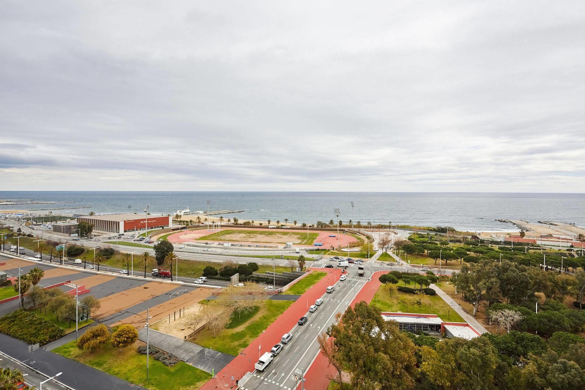 Apartamento Urban District - Rambla & Pool Barcelona