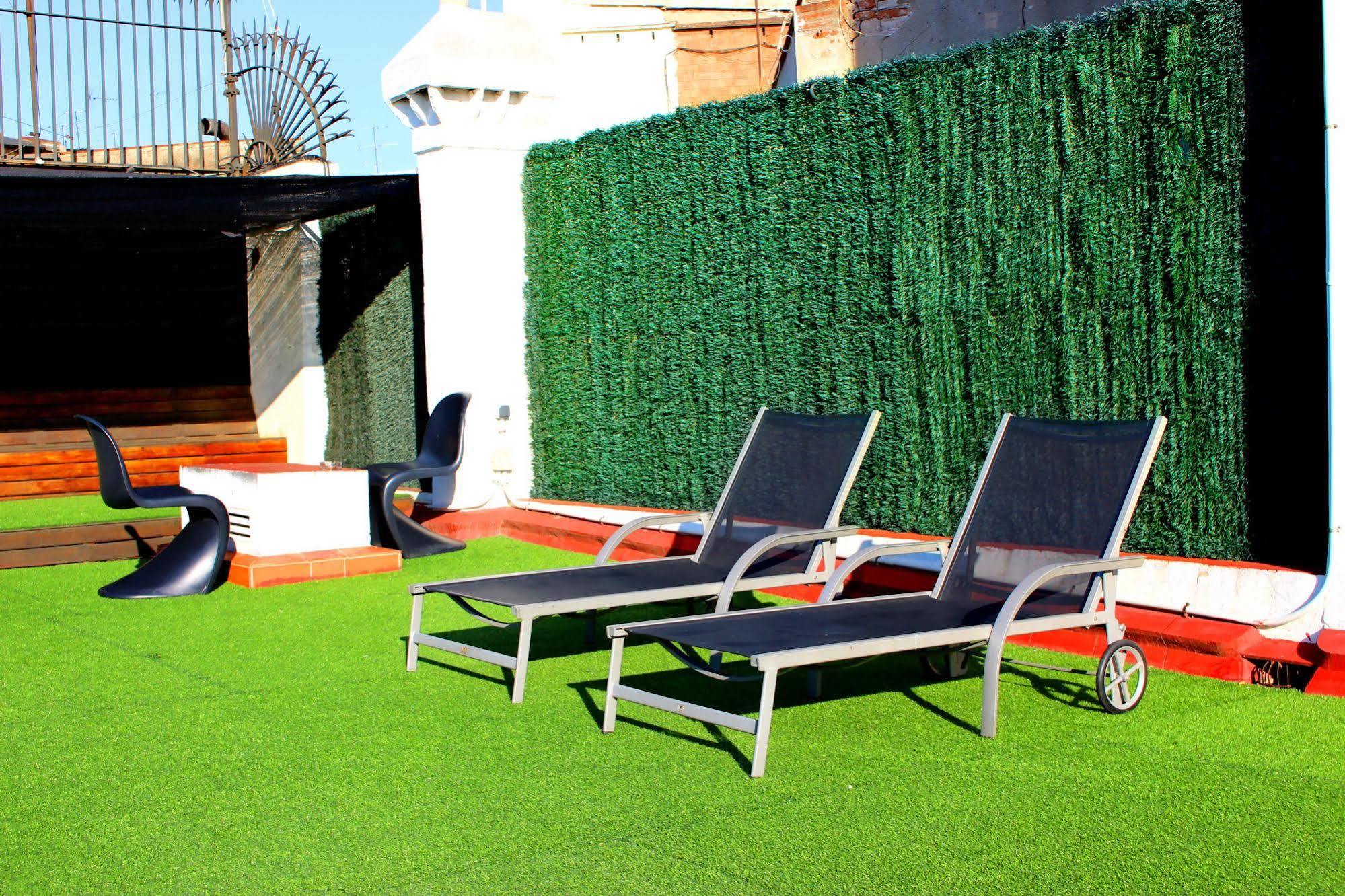 Raval Botella Private Hostal