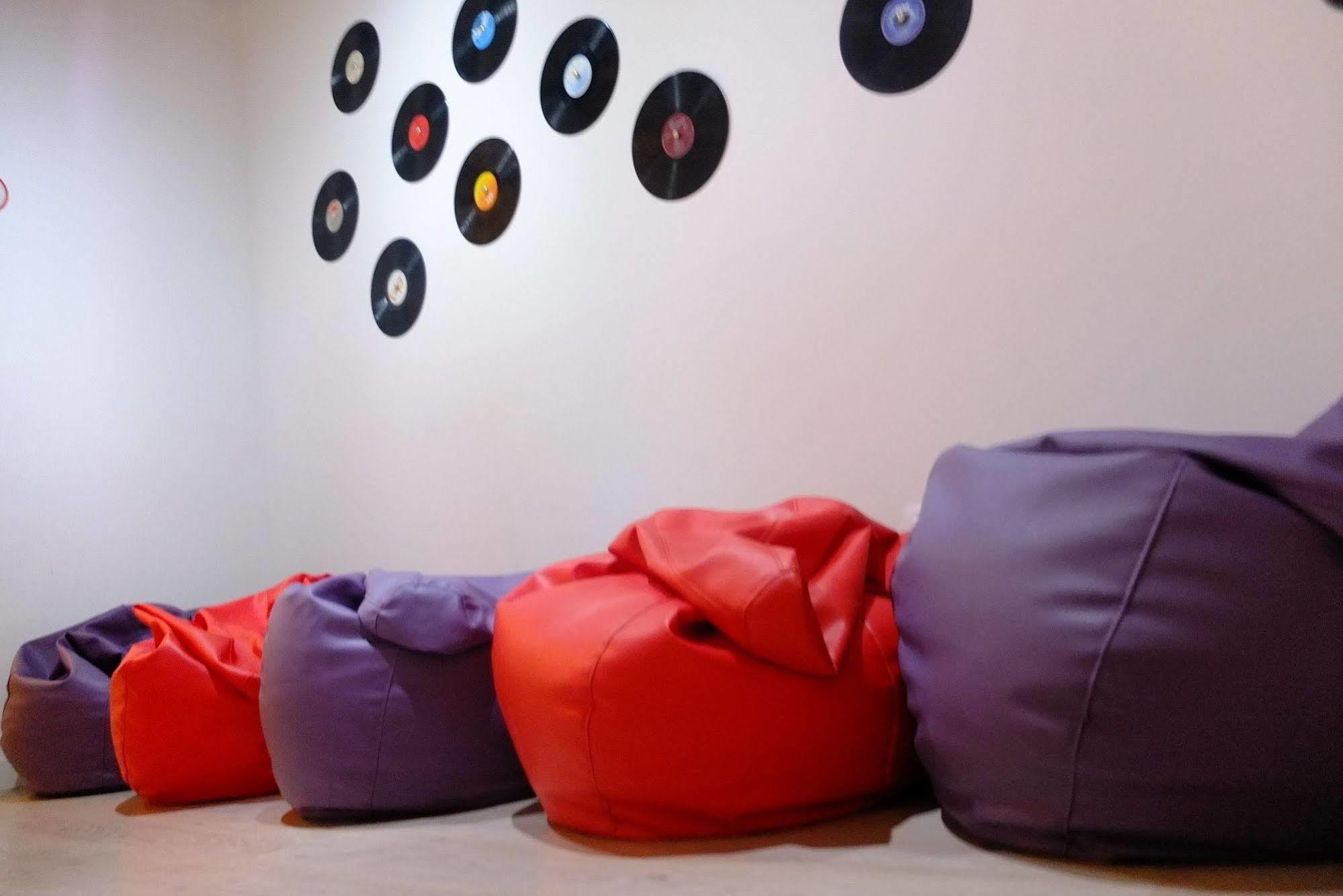 Hostel No Limit Barcelona Central *