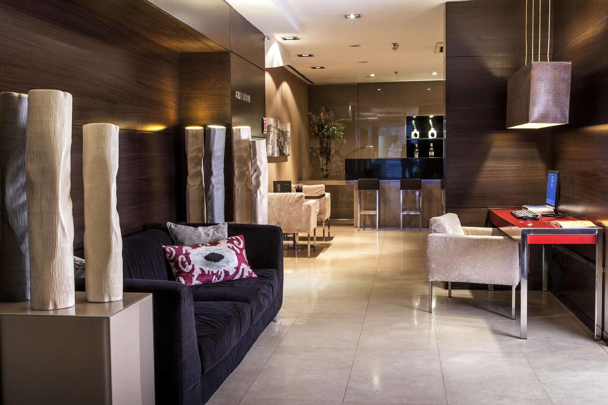 Zenit Hotel 4*