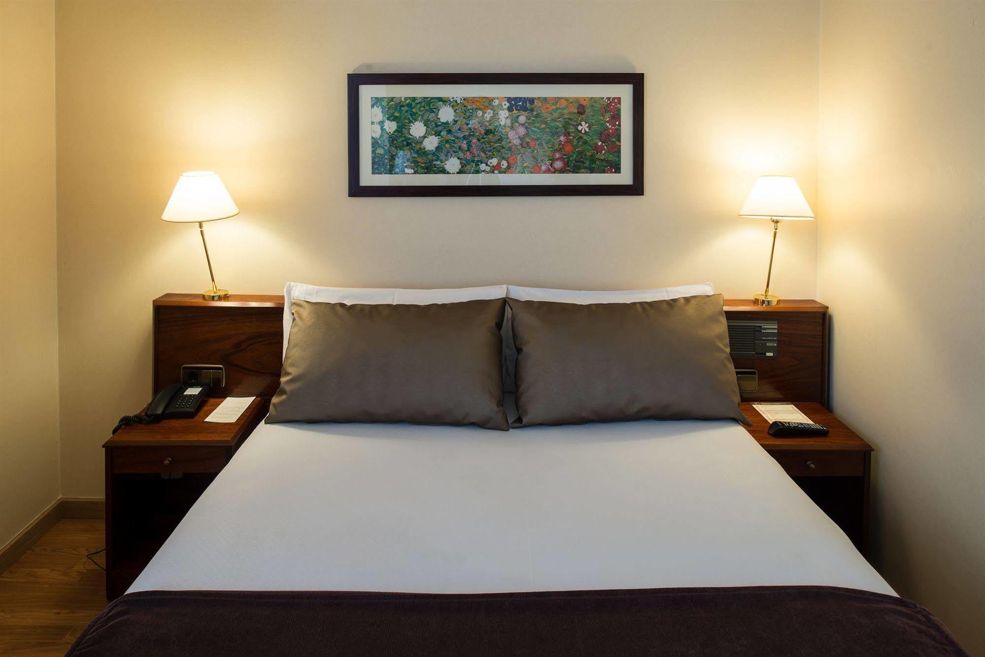 Hotel Catalonia Roma Barcelona