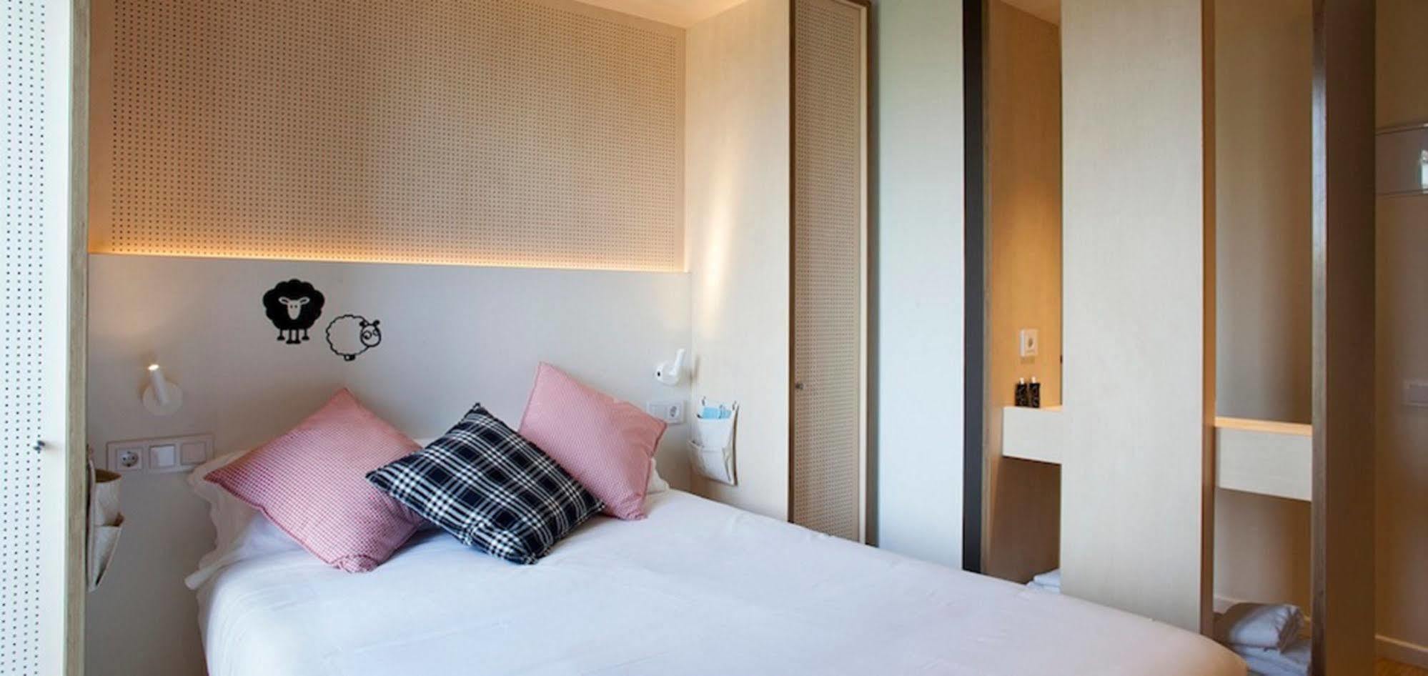 Toc Hostal