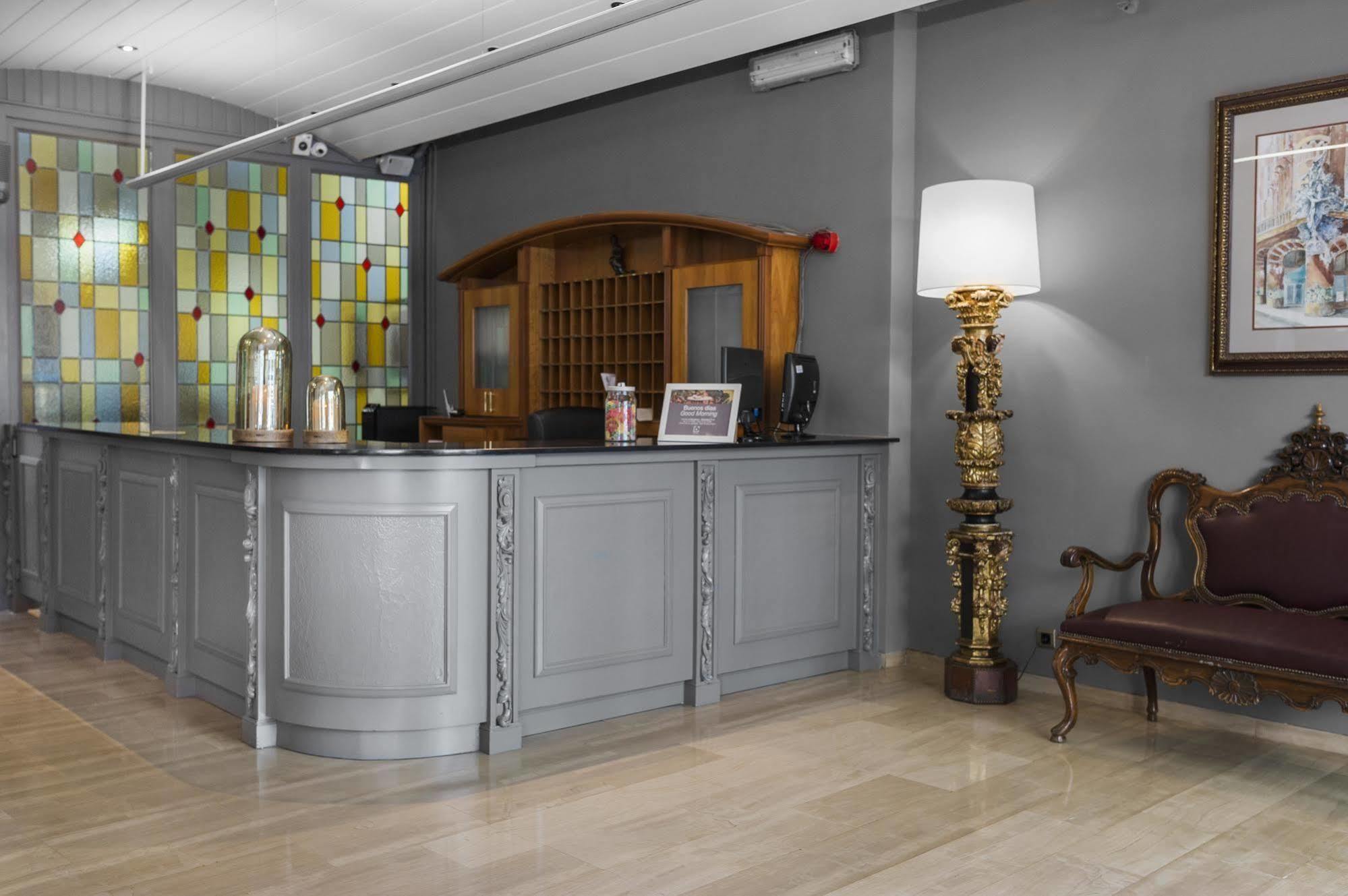 Mesón Castilla Atiram Hotel 3*
