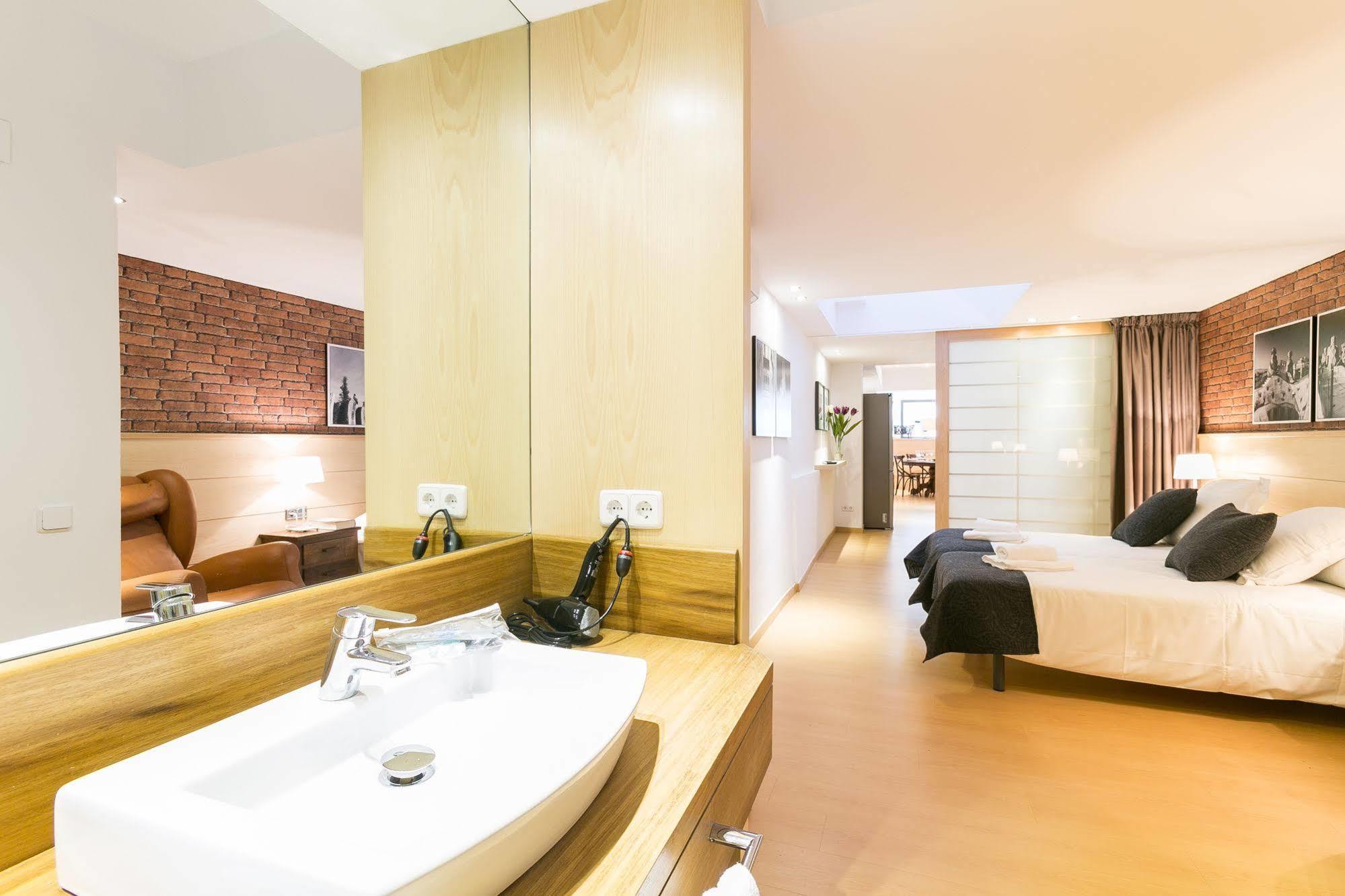 Serennia Cest Arc De Triomf Apartamento Barcelona