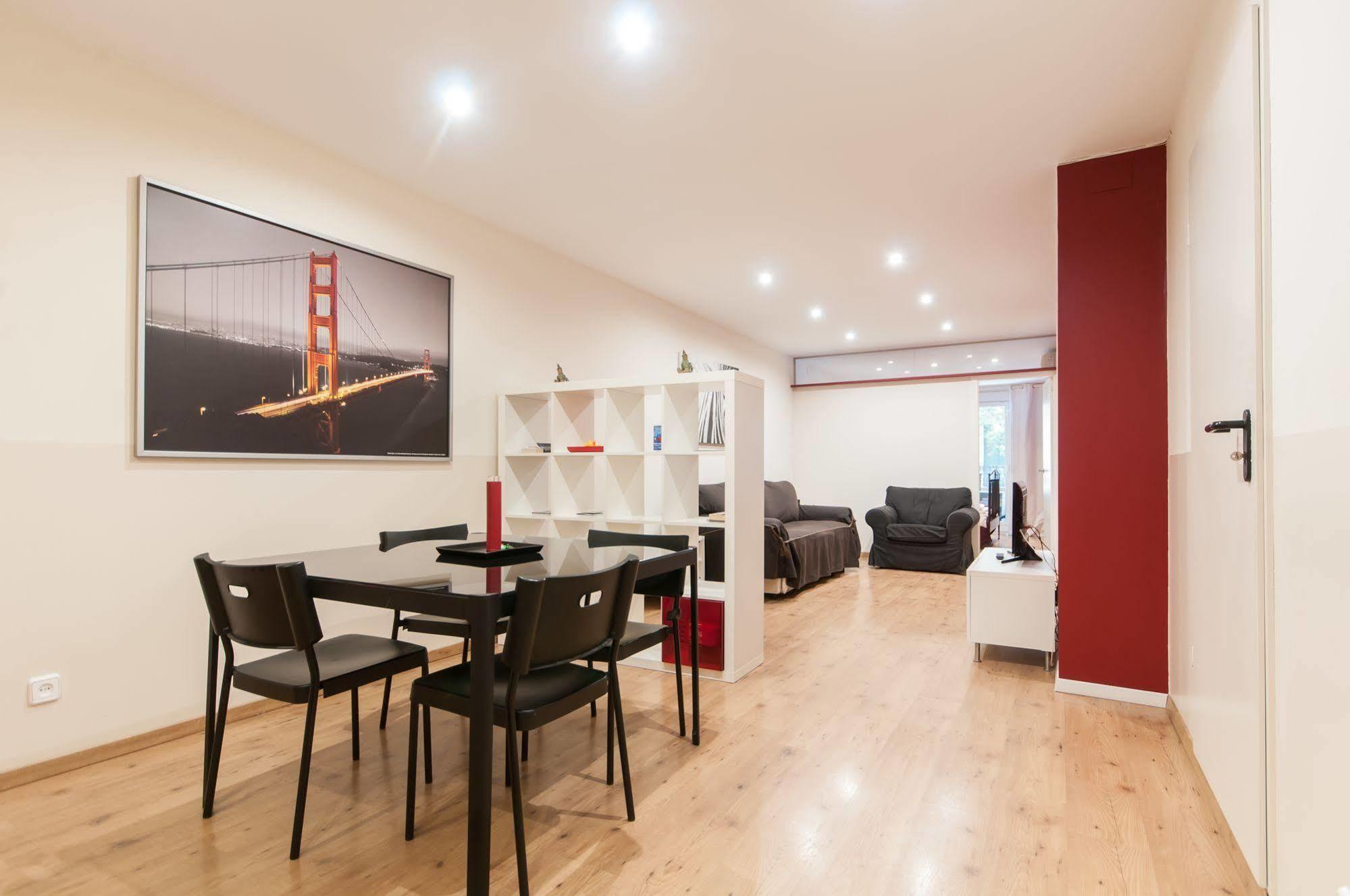 Trivao Sant Antoni Market Apartamento Barcelona