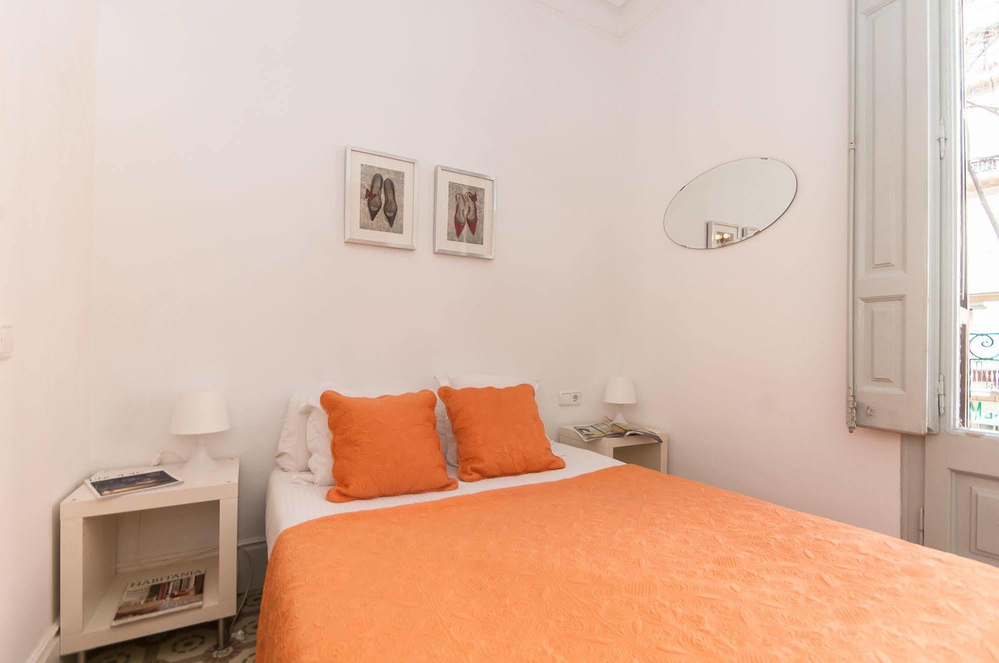 Trivao Sant Antoni Market Apartamento Barcelona