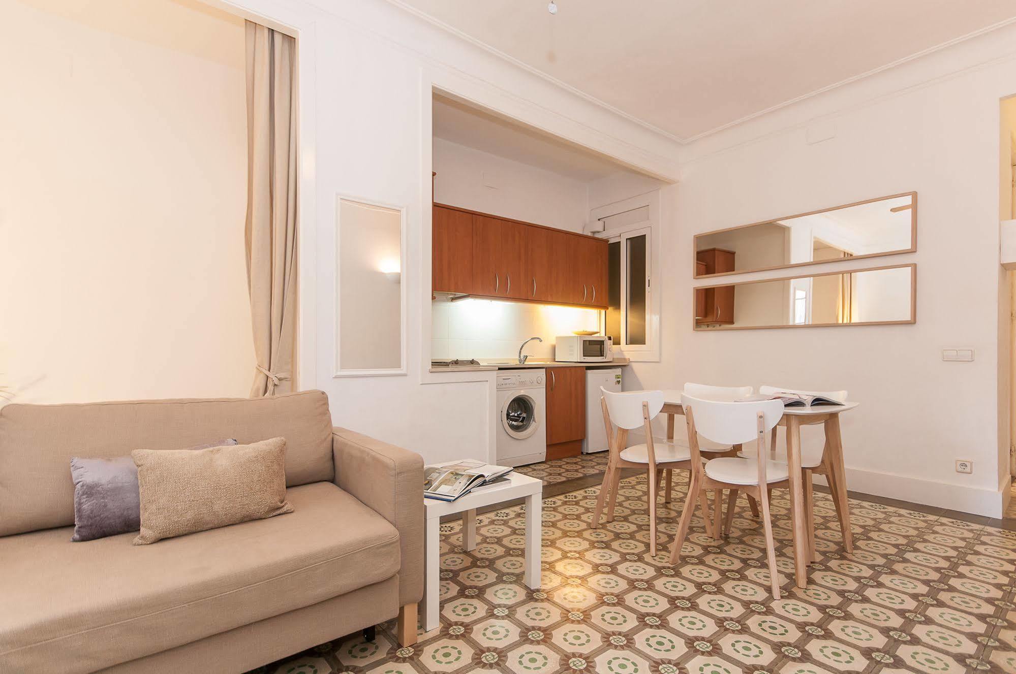 Trivao Sant Antoni Market Apartamento Barcelona