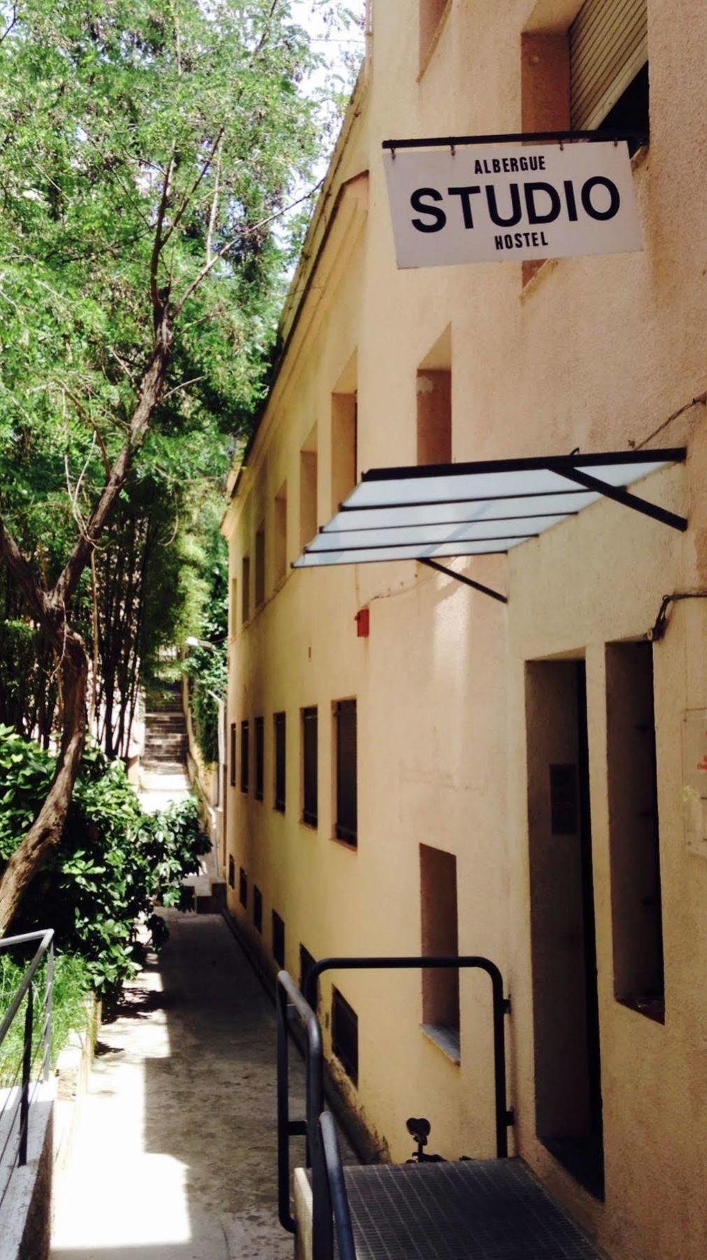 Hostal Residencia Albergue Studio