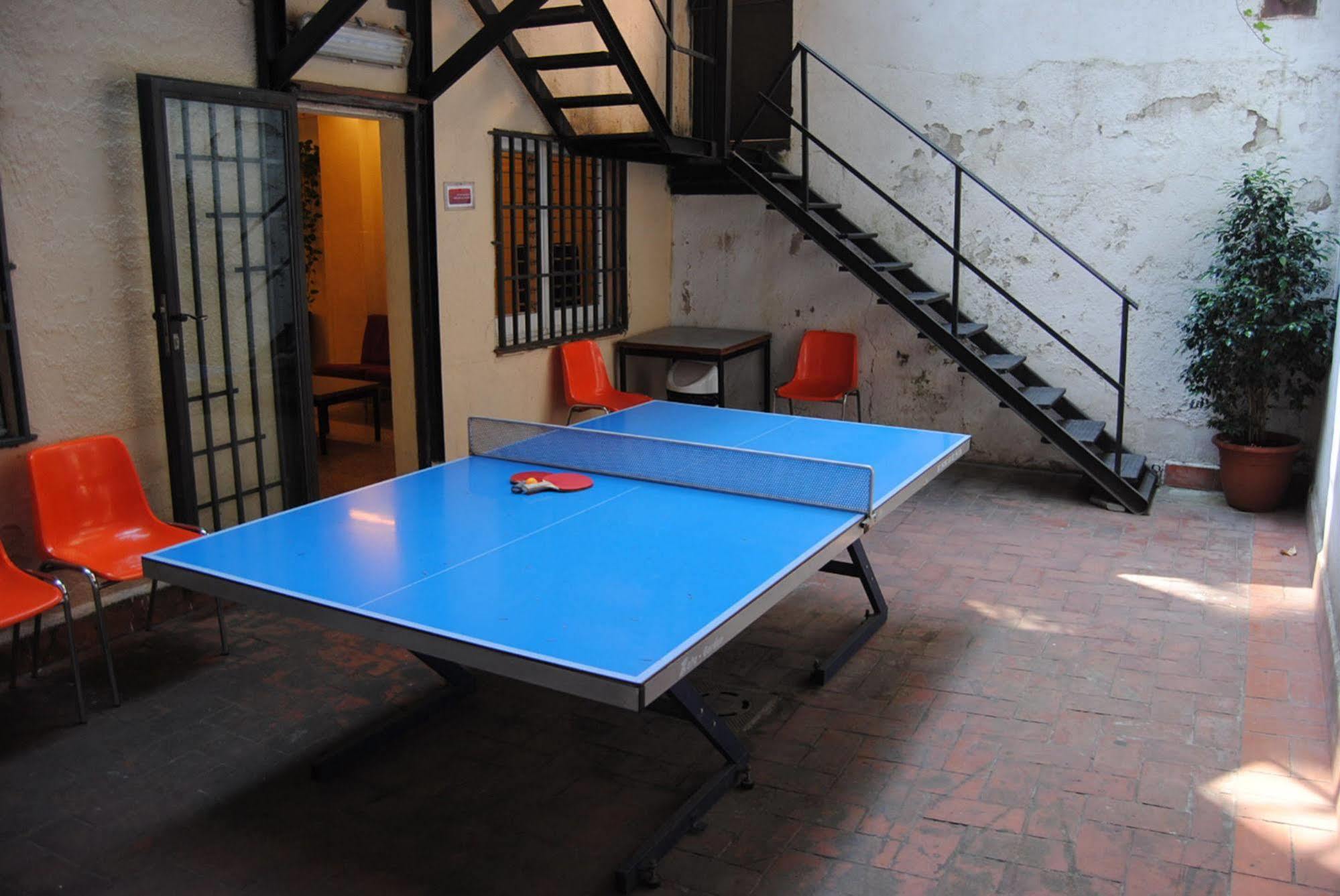 Hostal Residencia Albergue Studio Barcelona