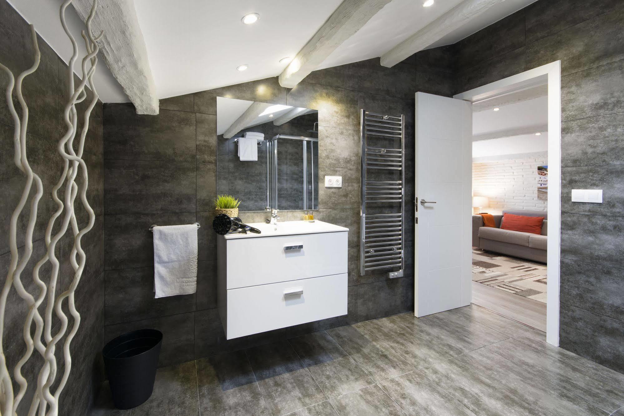Eixample Building By Mercedes Heritage Apartment